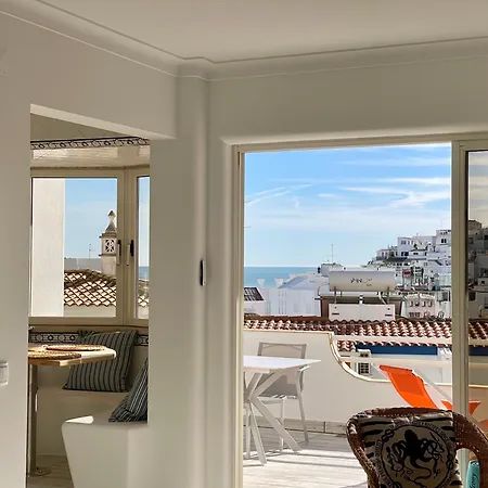 Апартаменты Ocean Balcony Terrace Sea View And Pool *